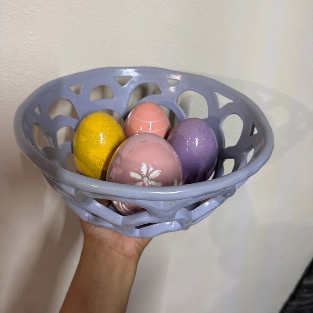 Purple Ceramic Open Weave Fruit Bowl & Decorative Speckled Ceramic Egg Set